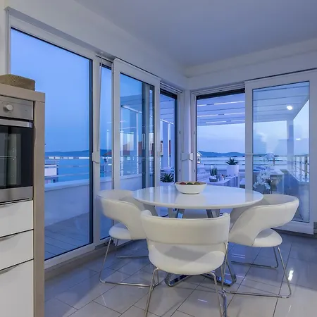Apartment Seahouse By Jelena