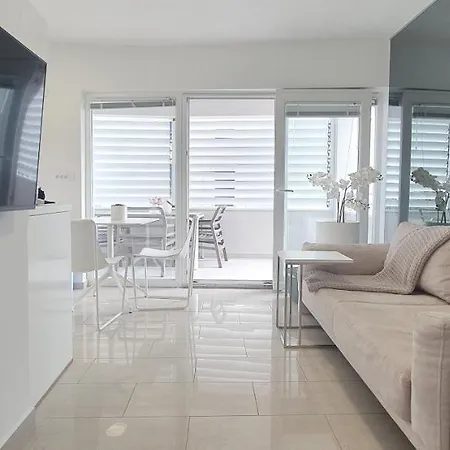 Apartment Seahouse By Jelena *