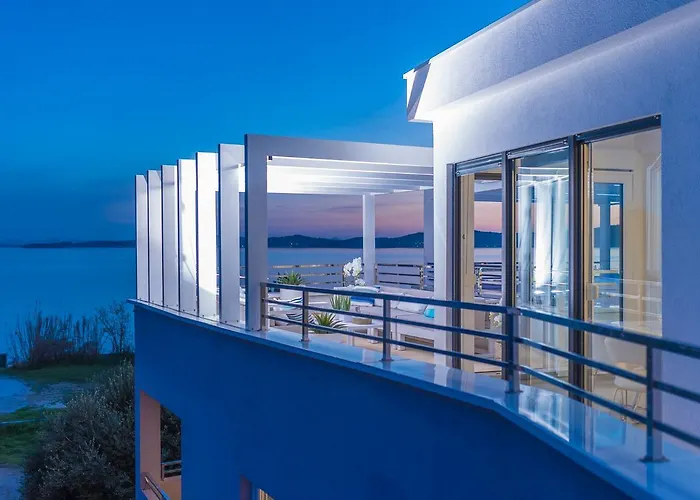 Seahouse By Jelena *