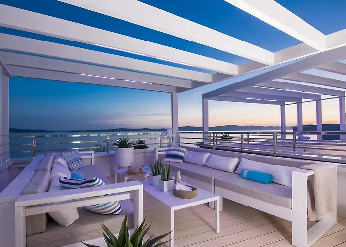 Seahouse By Jelena *